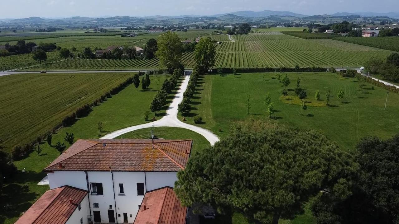 Villa Archi Фаенца Екстер'єр фото